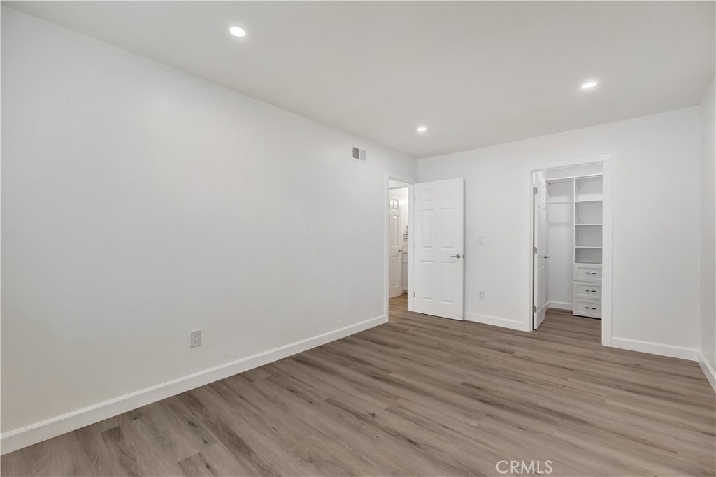 6672 Sun Drive B