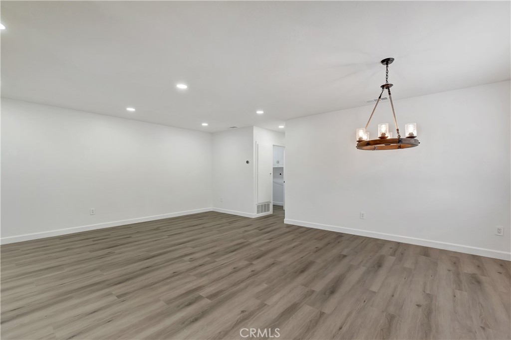 6672 Sun Drive B