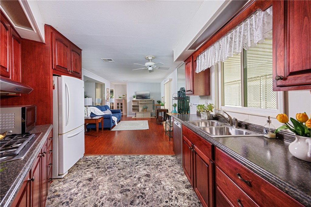 32302 Alipaz Street 230