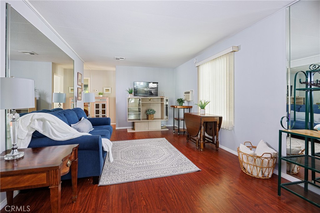 32302 Alipaz Street 230