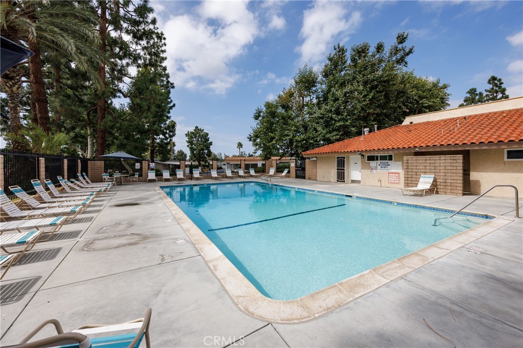 32302 Alipaz Street 230