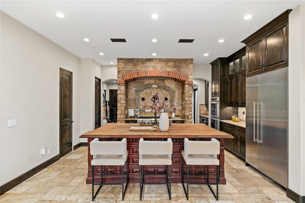 212 Baltimore Avenue