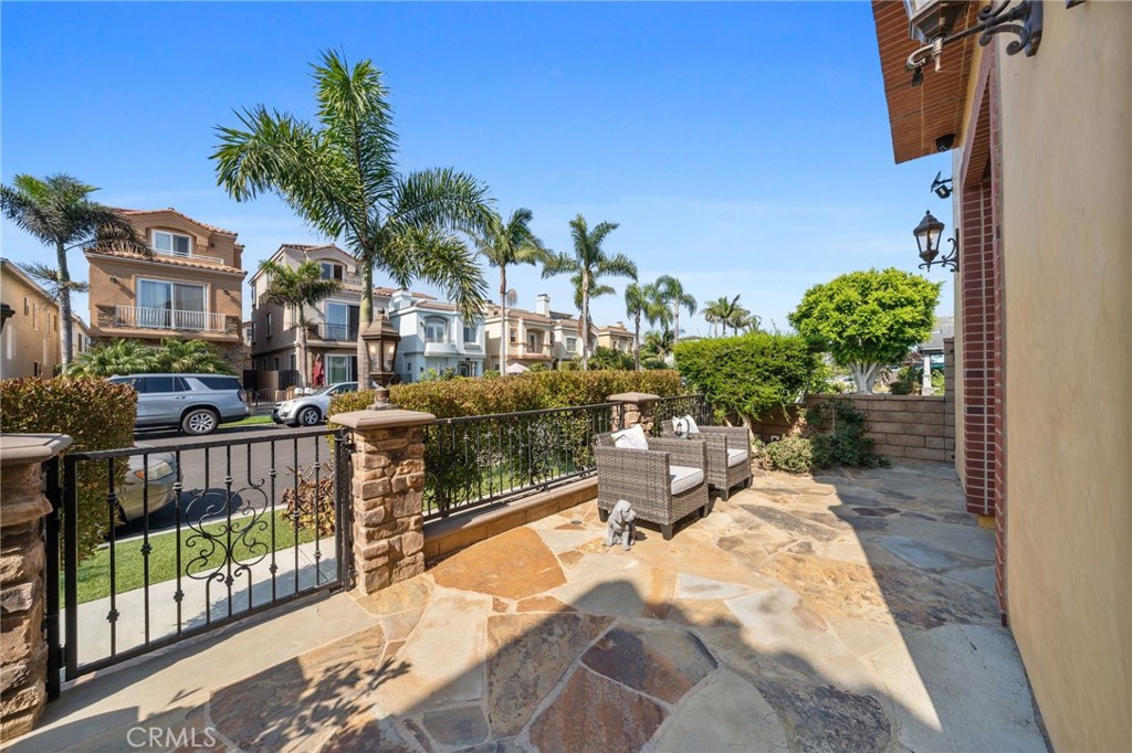 212 Baltimore Avenue