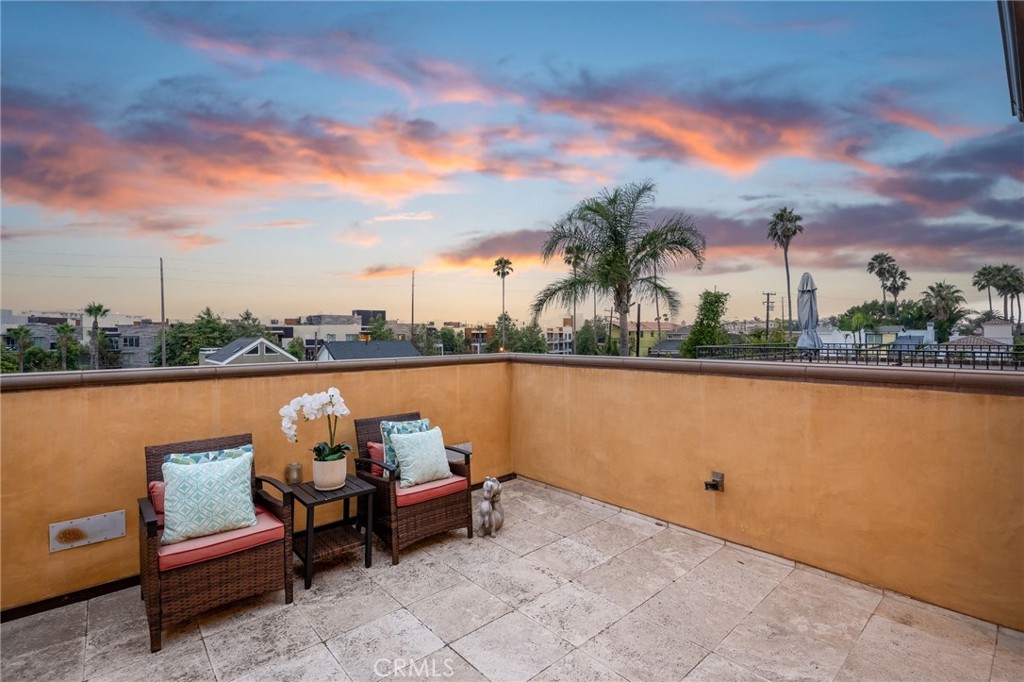 212 Baltimore Avenue