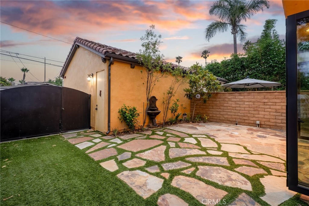 212 Baltimore Avenue