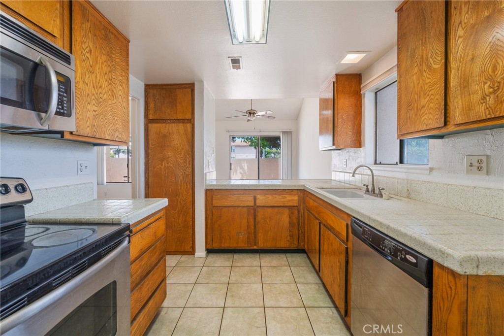 7921 Nomad Circle