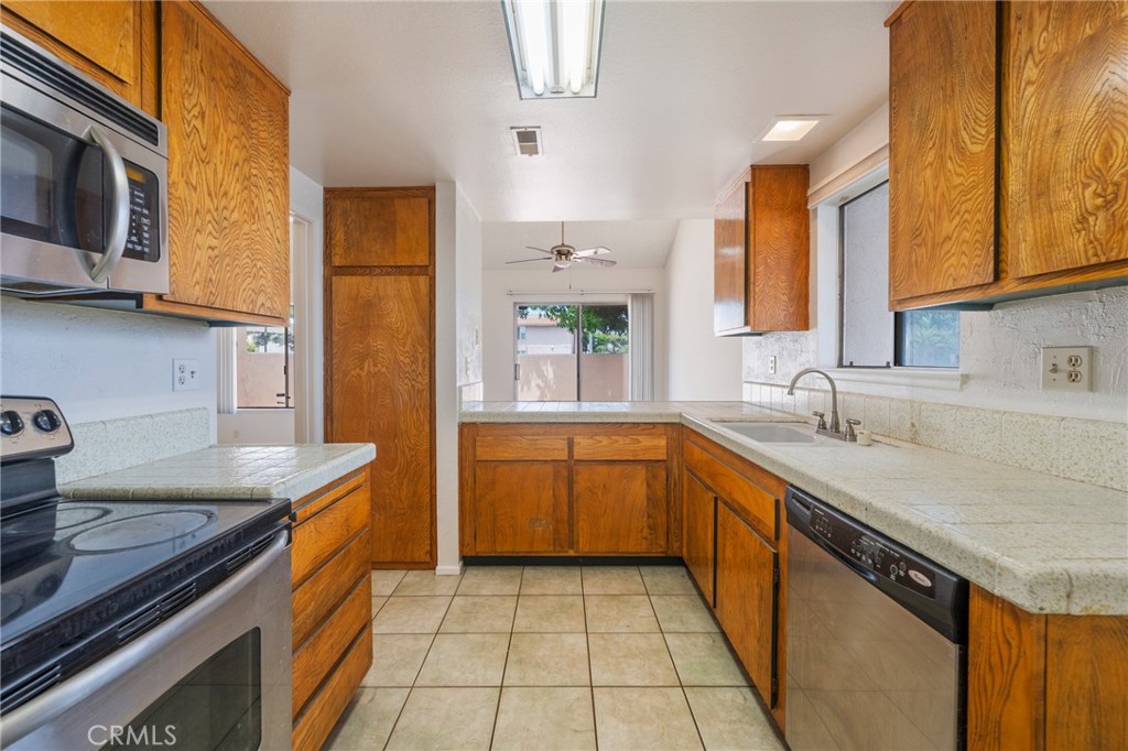 7921 Nomad Circle