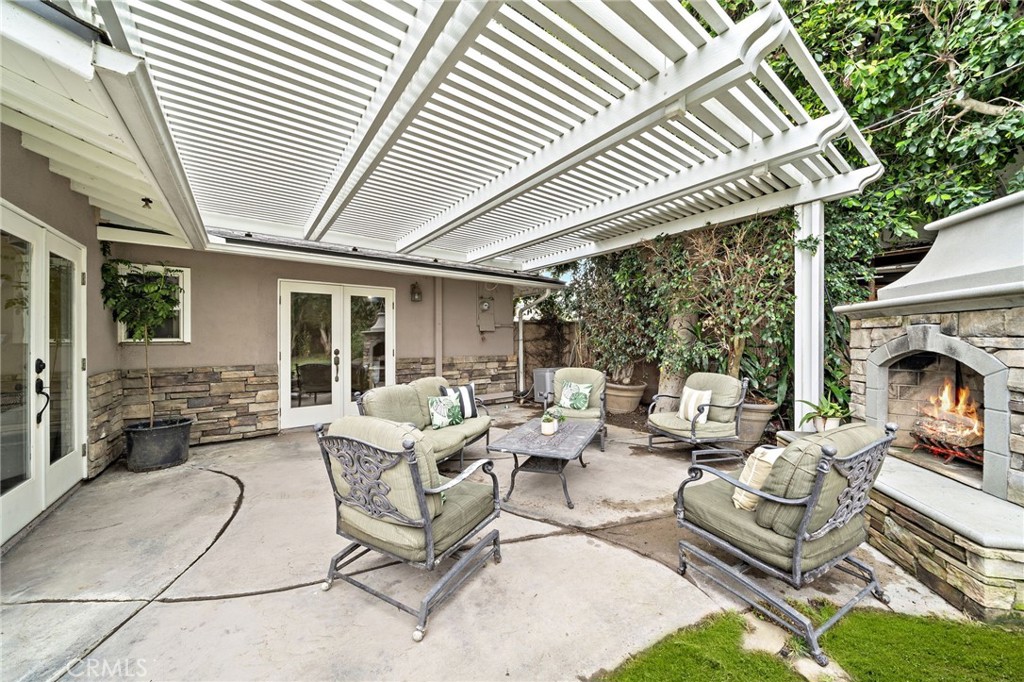 17327 Santa Lucia Street