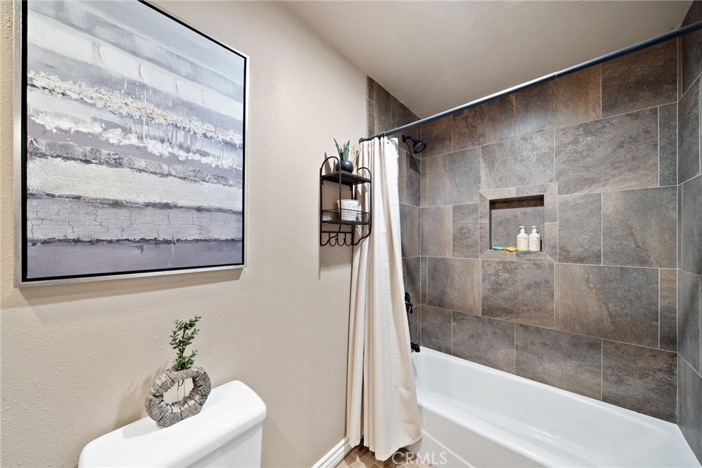 17327 Santa Lucia Street