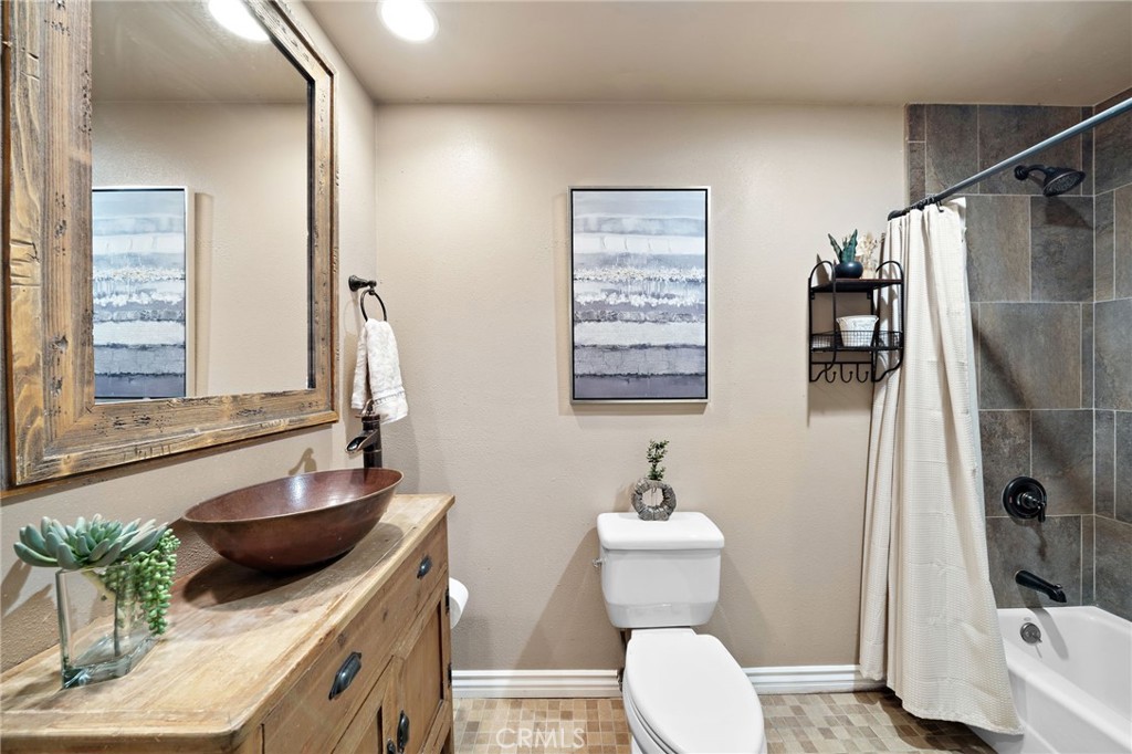 17327 Santa Lucia Street