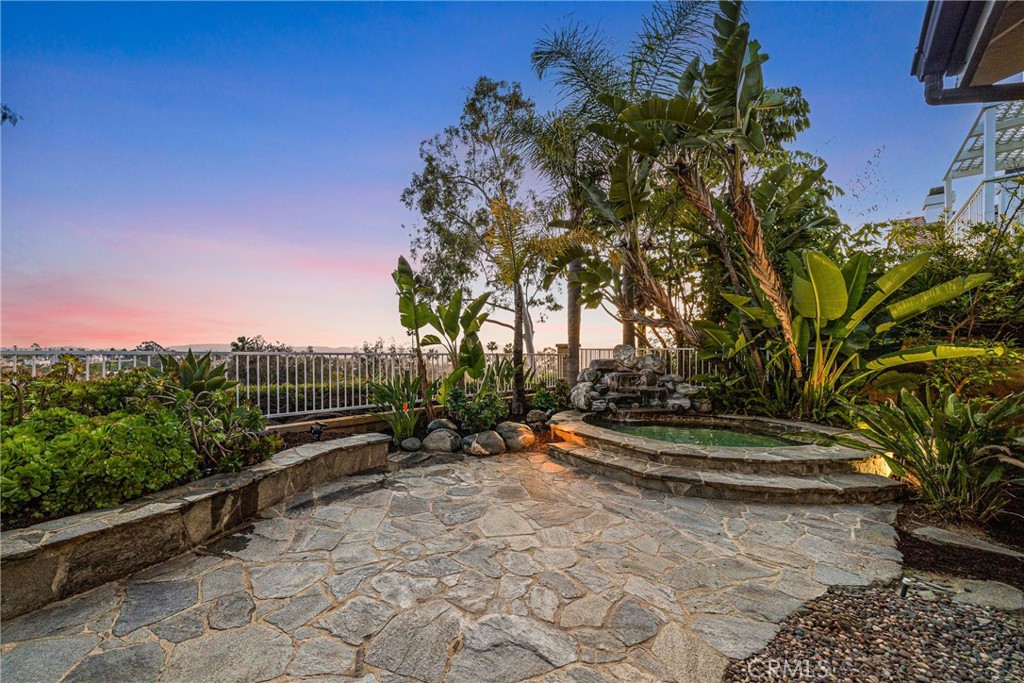 25712 Wood Brook Road