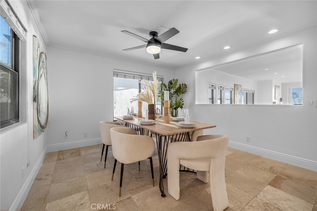 427 Avenida Santa Barbara B