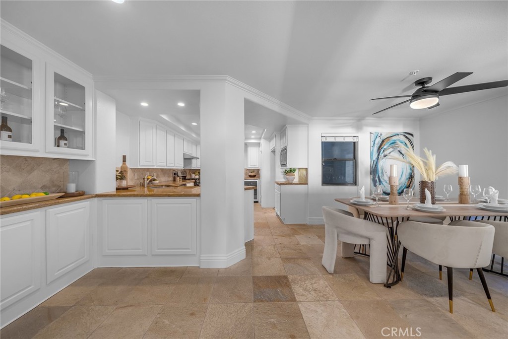 427 Avenida Santa Barbara B