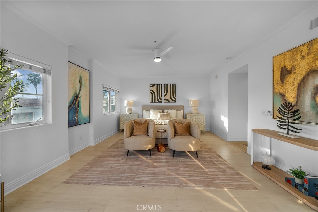 427 Avenida Santa Barbara B