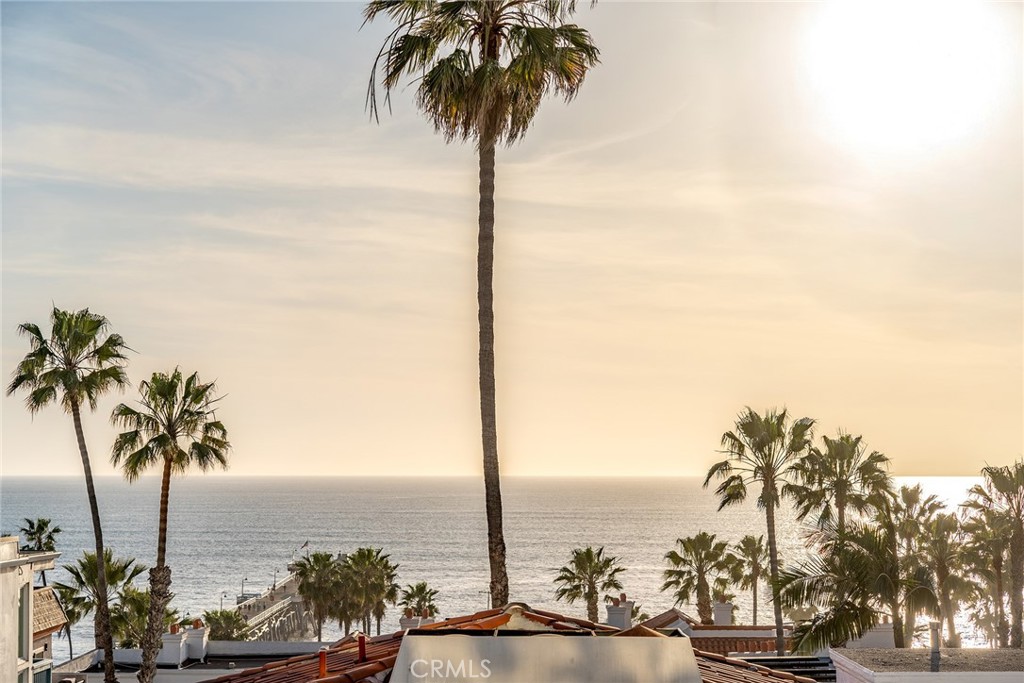 427 Avenida Santa Barbara B