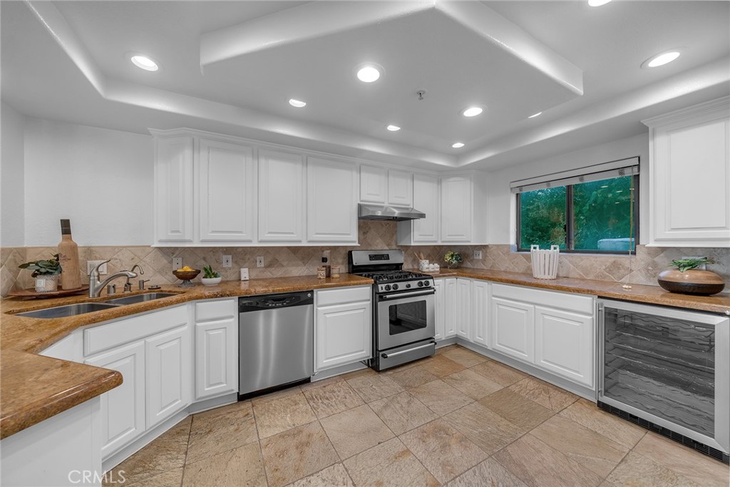 427 Avenida Santa Barbara B