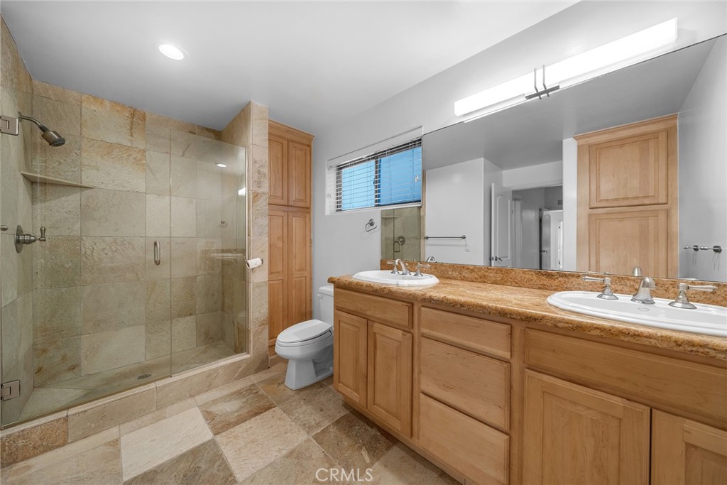 427 Avenida Santa Barbara B