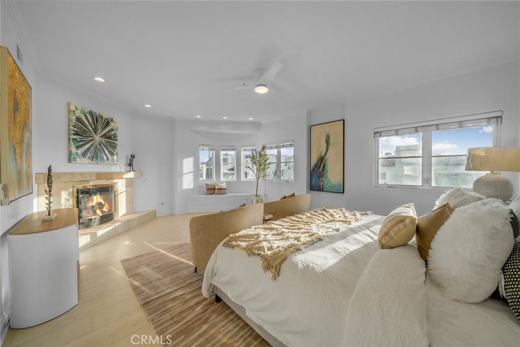 427 Avenida Santa Barbara B