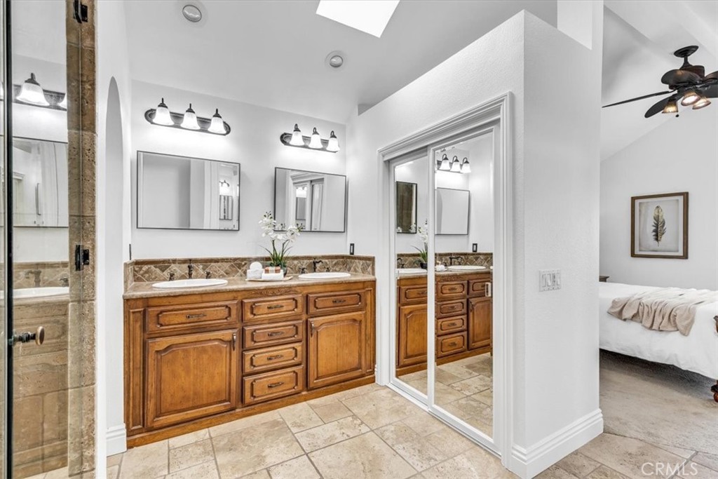 27507 Via Sequoia