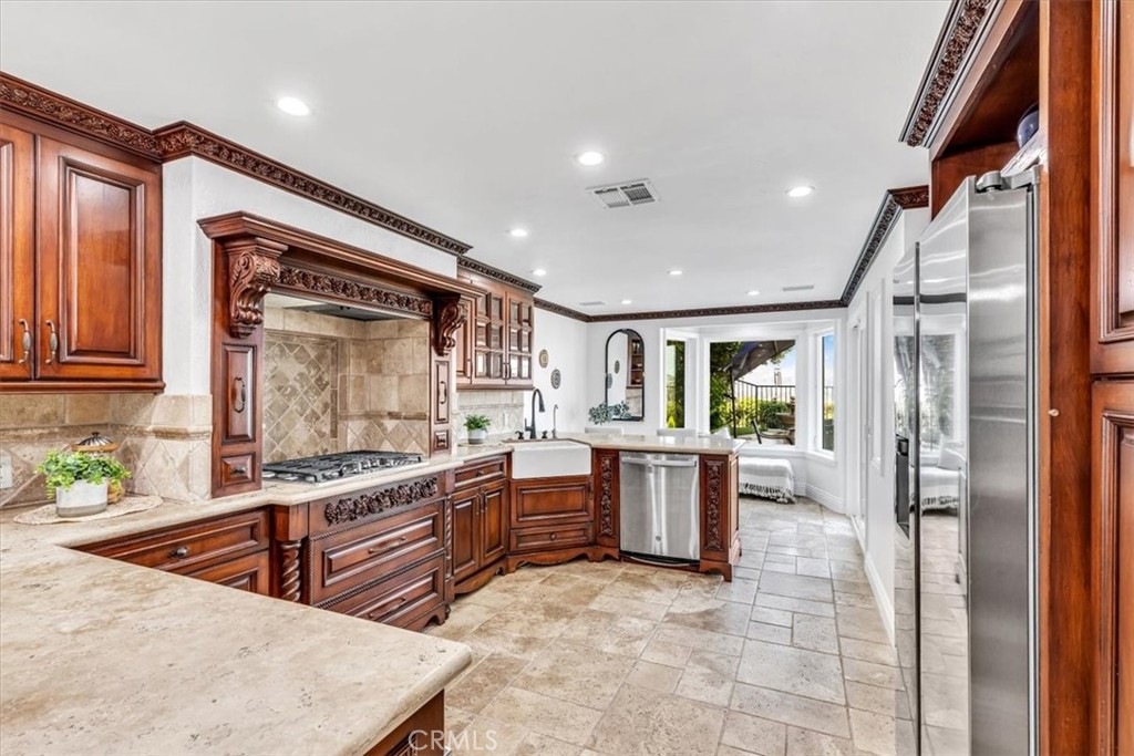 27507 Via Sequoia