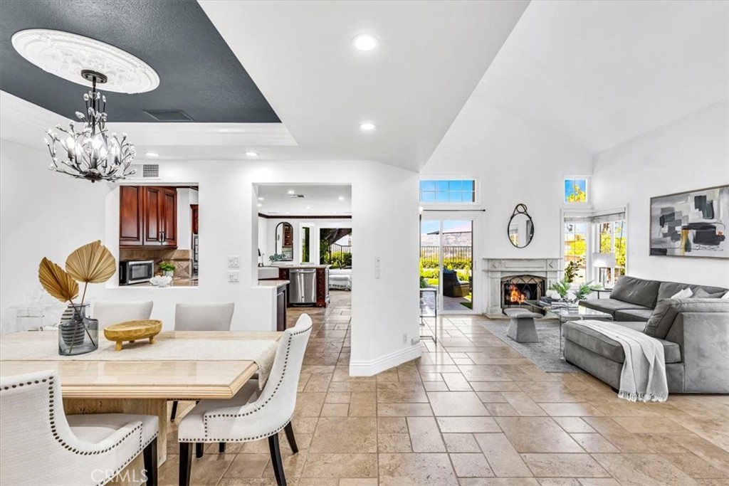 27507 Via Sequoia