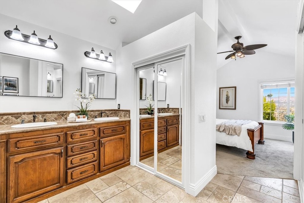 27507 Via Sequoia