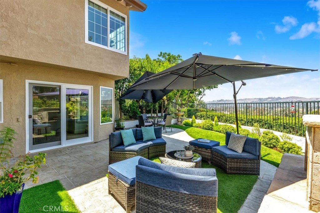 27507 Via Sequoia