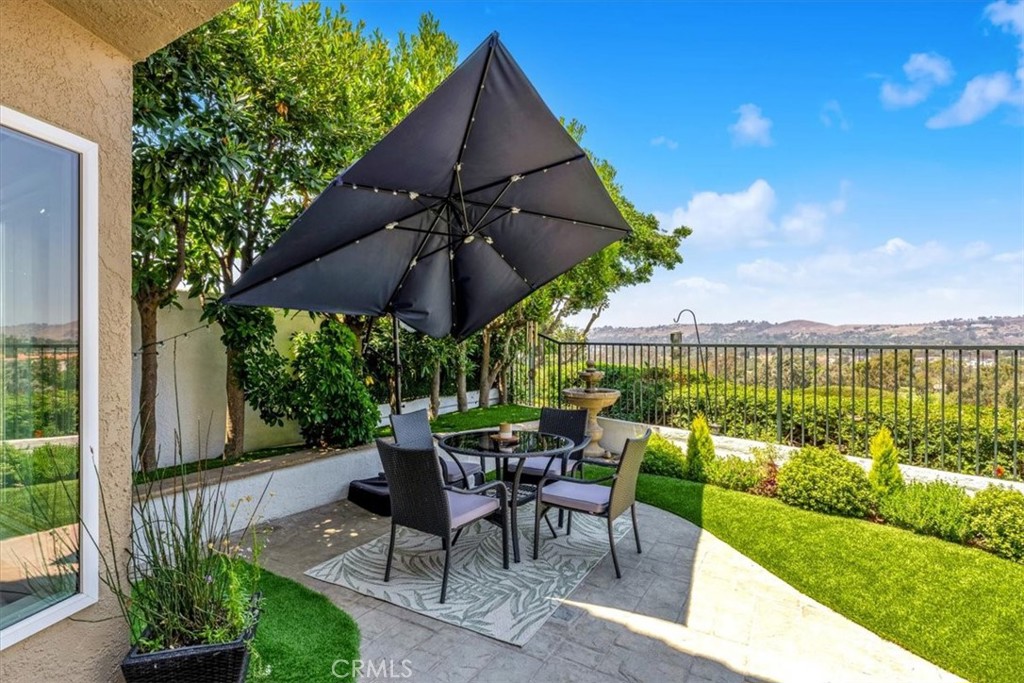 27507 Via Sequoia
