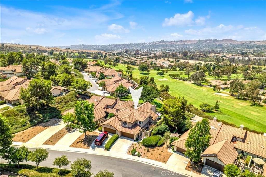 27507 Via Sequoia