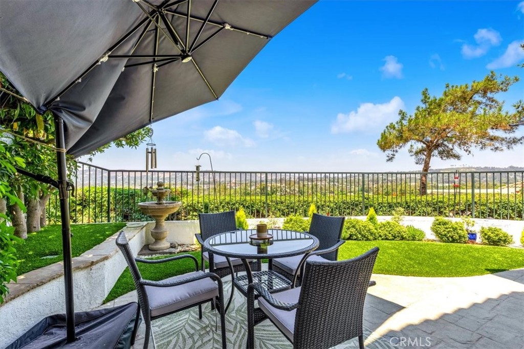 27507 Via Sequoia