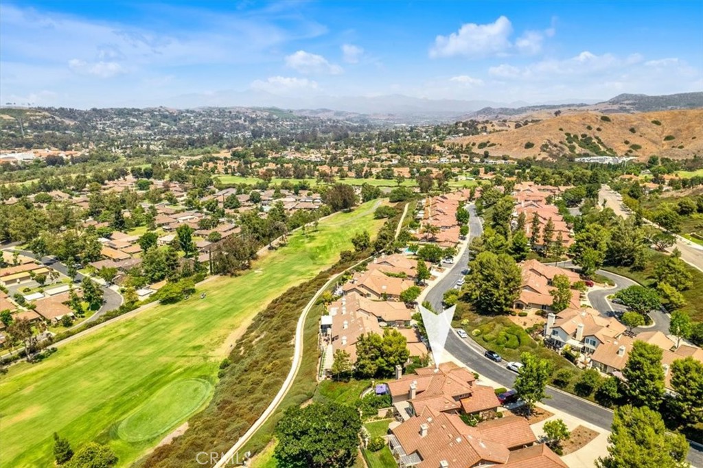27507 Via Sequoia
