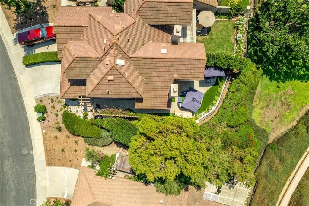 27507 Via Sequoia