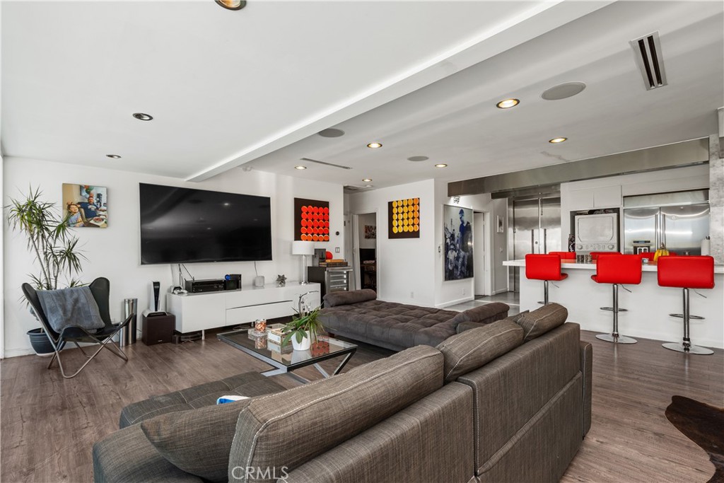 7241 Woodrow Wilson Drive