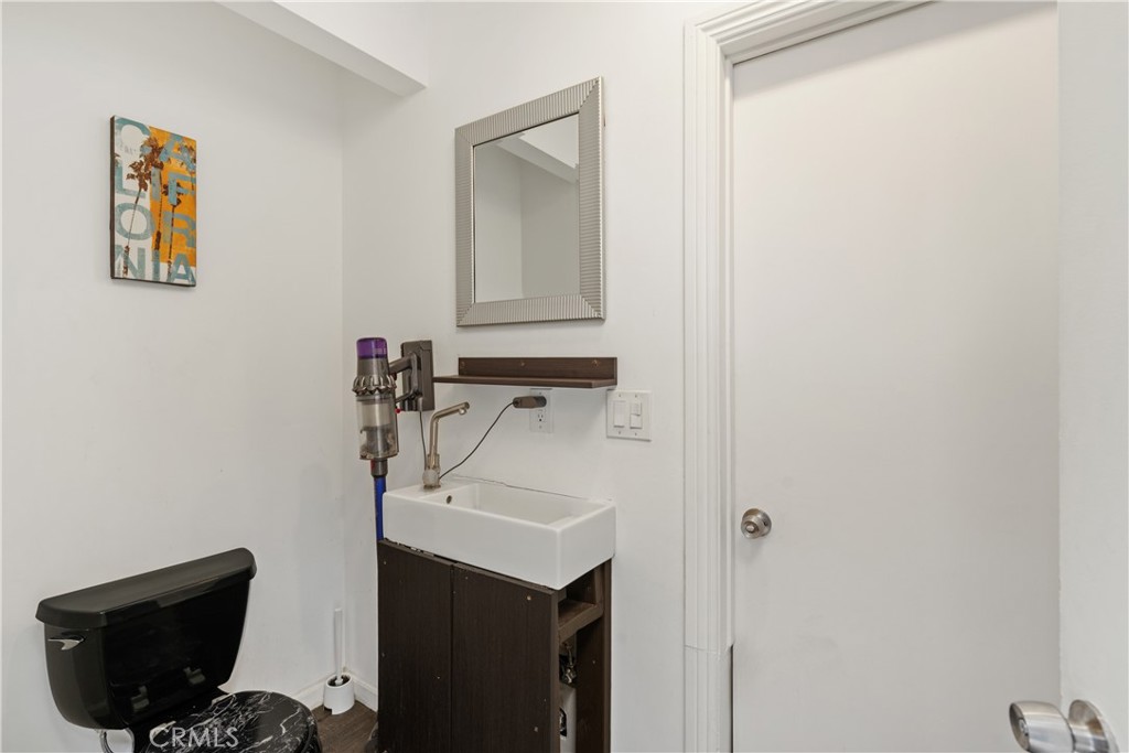 7241 Woodrow Wilson Drive