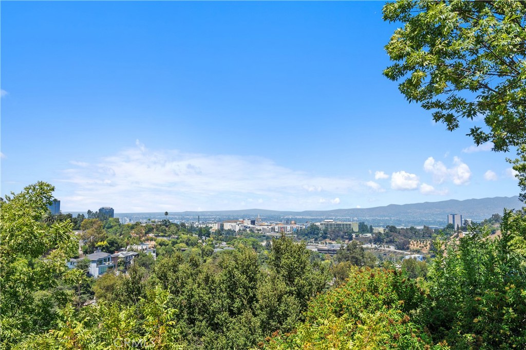 7241 Woodrow Wilson Drive