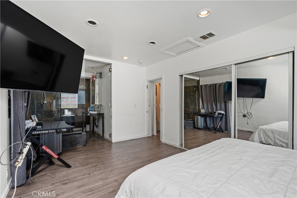 7241 Woodrow Wilson Drive