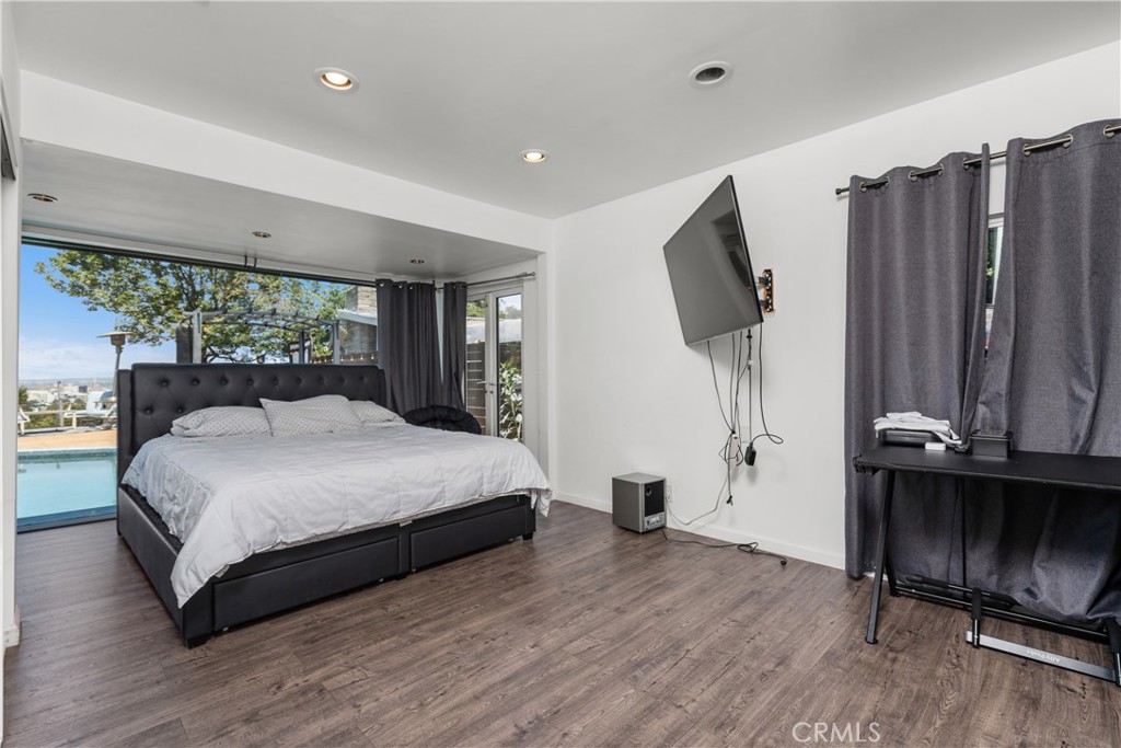 7241 Woodrow Wilson Drive