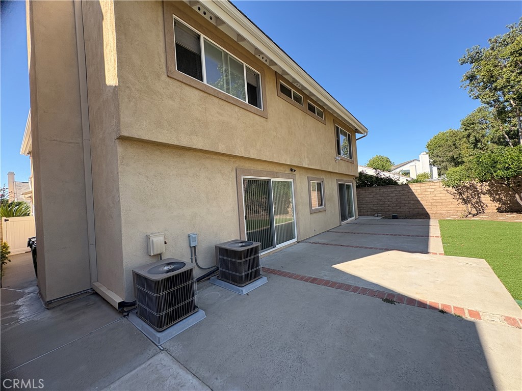 12 Longstreet