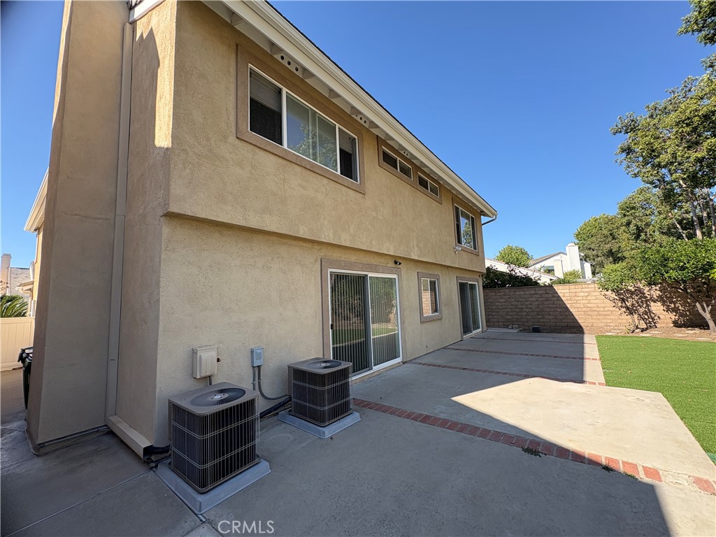 12 Longstreet