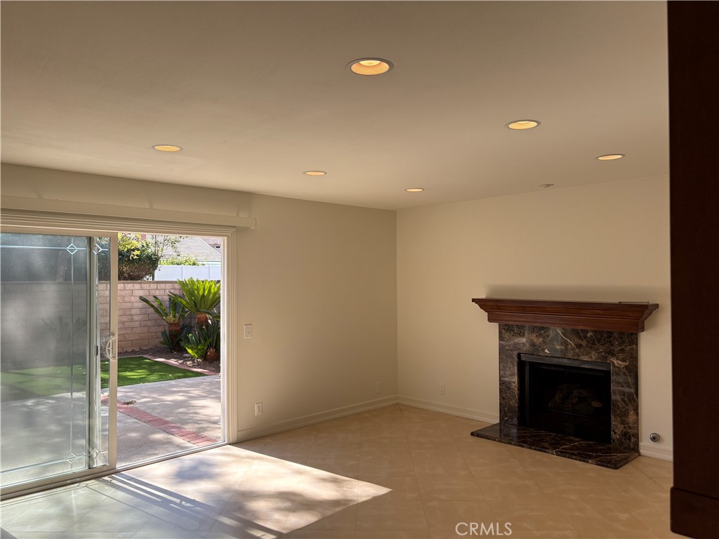12 Longstreet