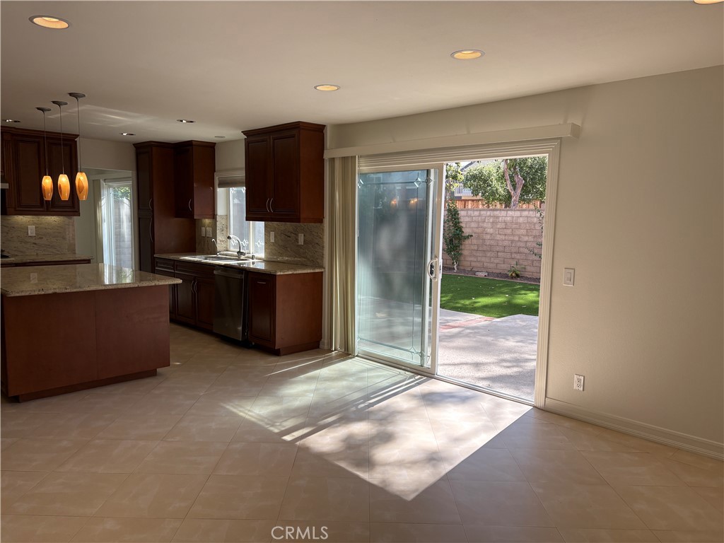 12 Longstreet