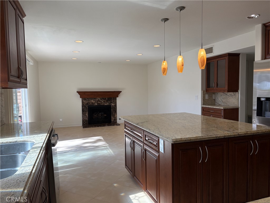 12 Longstreet