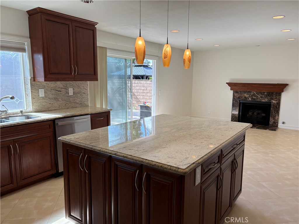 12 Longstreet