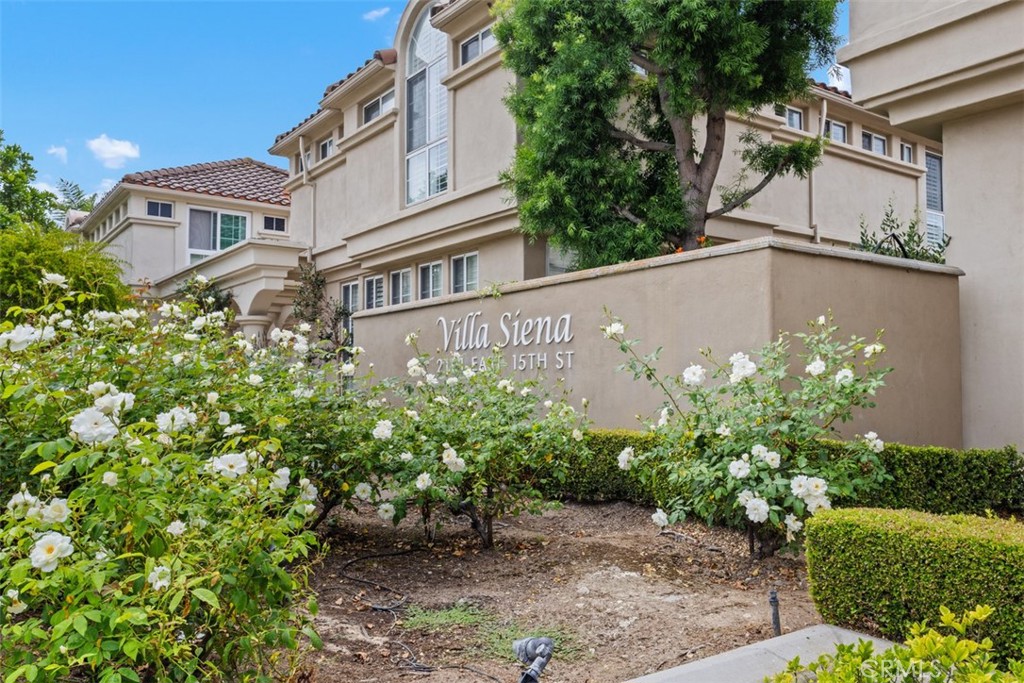 2101 E 15th Street 7