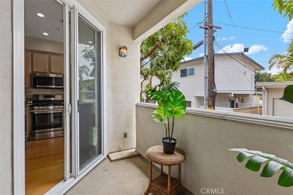 2101 E 15th Street 7