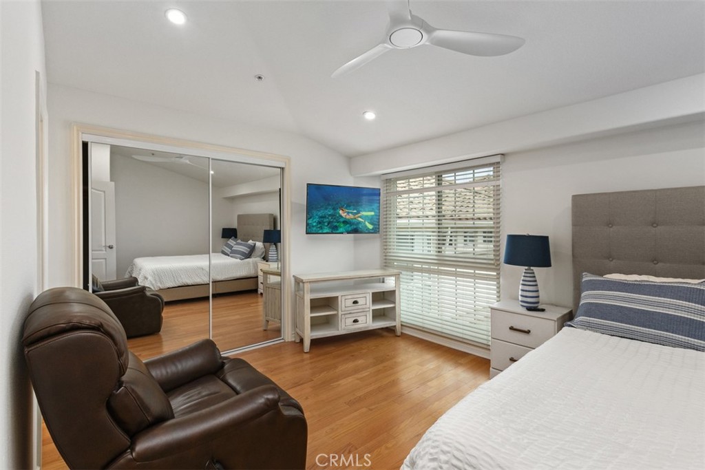 2101 E 15th Street 7