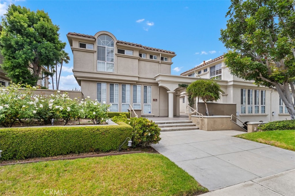 2101 E 15th Street 7