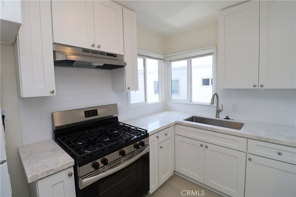 330 Avenida Cabrillo 1
