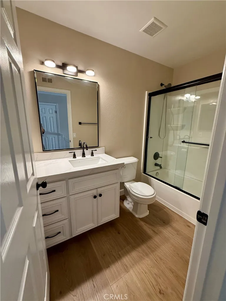 1715 N Gilbert Street Unit 10