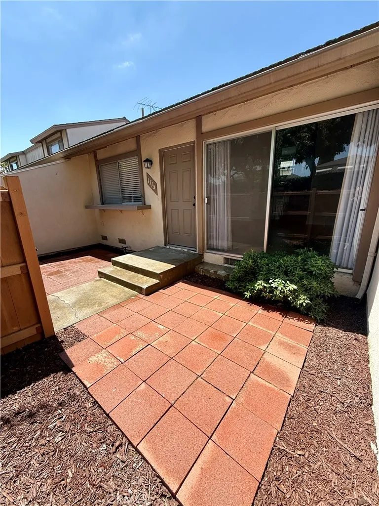1715 N Gilbert Street Unit 10
